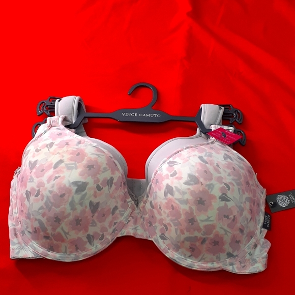 VINCE CAMUTO BRA. - Picture 1 of 6